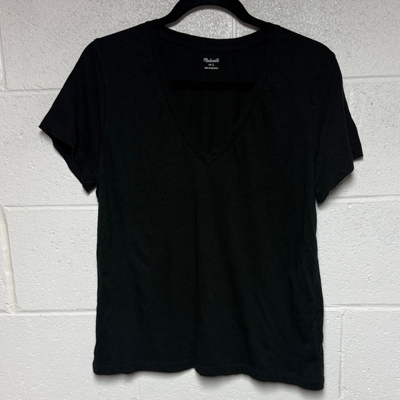 Madewell Tops - Madewell Classic Black Vneck Tee